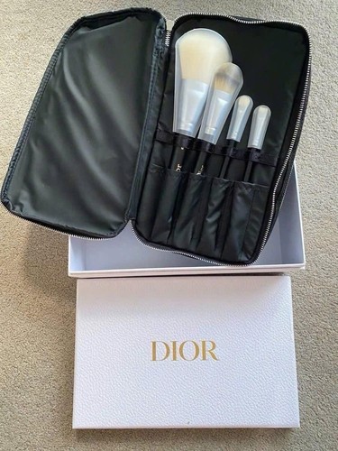 Dior backstage teiliges - dior,
